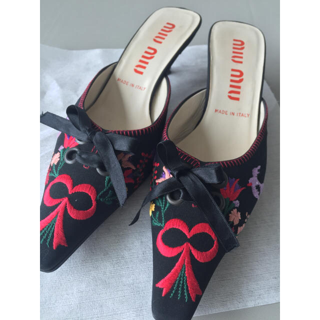 MIU MIU(ミュウミュウ)のmiumiu ミュール マルニ レディースの靴/シューズ(ミュール)の商品写真