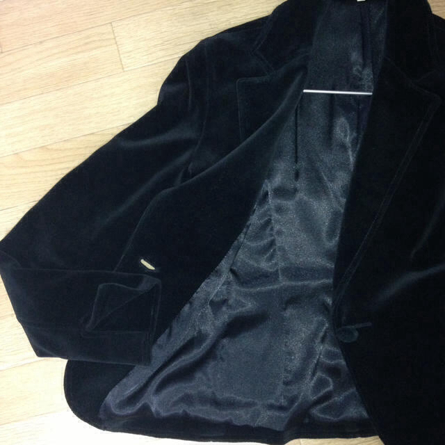 ABAHOUSE(アバハウス)のRouge vif黒ベロアジャケット☆ レディースのジャケット/アウター(テーラードジャケット)の商品写真