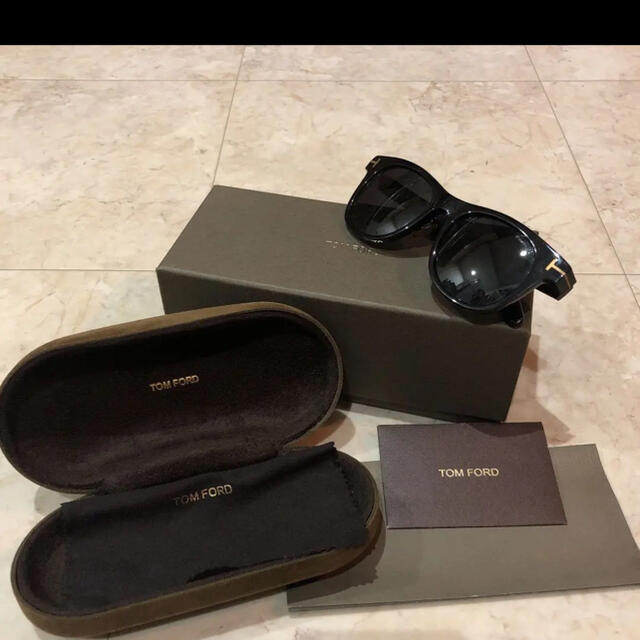 TOM FORD トムフォード　サングラス　TF9257