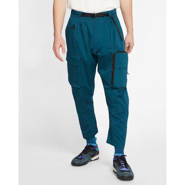 NIKE(ナイキ)のNIKE ACG Woven Cargo Pants acg カーゴパンツM メンズのパンツ(ワークパンツ/カーゴパンツ)の商品写真