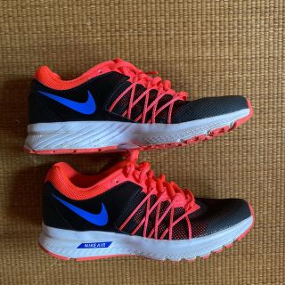 ナイキ(NIKE)のNIKE ナイキ スニーカー　ランニングシューズ　ブラック　ピンク　23cm(スニーカー)