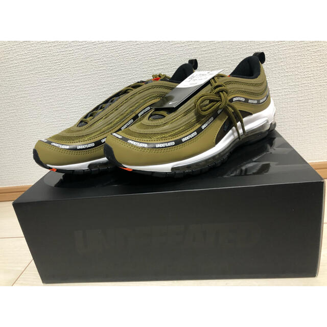 UNDEFEATED(アンディフィーテッド)のUNDEFEATED x NIKE  AIR MAX 97  OLIVE メンズの靴/シューズ(スニーカー)の商品写真