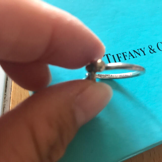 Tiffany & Co.(ティファニー)のティファニー　ラブノットリング レディースのアクセサリー(リング(指輪))の商品写真