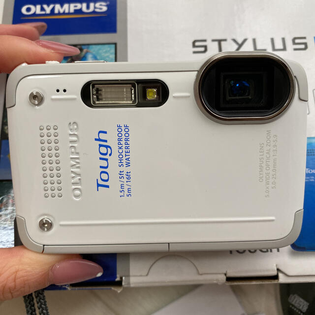 OLYMPUS(オリンパス)のOLYMPUS オリンパス TG TG-630 WHITE スマホ/家電/カメラのカメラ(コンパクトデジタルカメラ)の商品写真