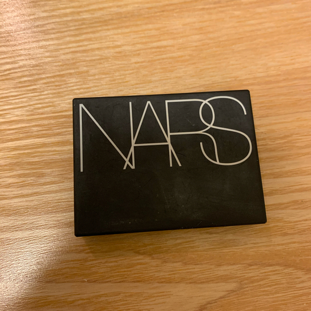 NARS(ナーズ)のNARSデュオアイシャドウ⭐︎マットです！ コスメ/美容のベースメイク/化粧品(アイシャドウ)の商品写真