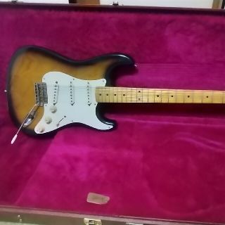 フェンダー(Fender)のFender japan ST-54 Nシリアル(エレキギター)