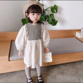 【新品】ラスト1点！120cm ワンピース フリル 花柄 長袖 韓国子供服(ワンピース)