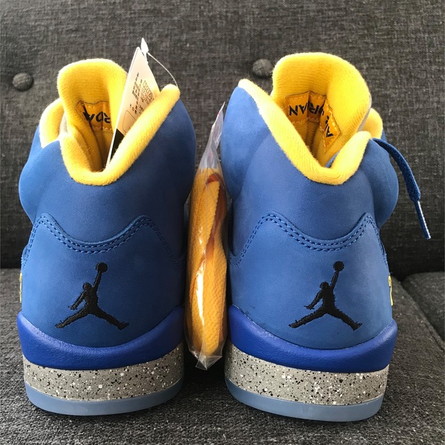 NIKE(ナイキ)のJordan 5 Retro JSP Laney Varsity Royal メンズの靴/シューズ(スニーカー)の商品写真