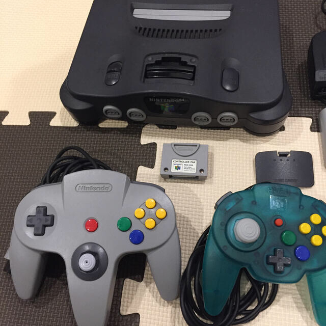 ニンテンドー64 ロクヨン 本体 コントローラ ソフト4本セット ニンテンドー64 ロクヨン 本体 コントローラ ソフト4本セット