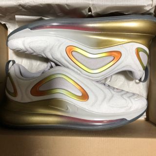 ナイキ(NIKE)のNIKE ナイキ エアマックス720  AIRMAX720(スニーカー)