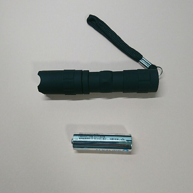 ハンドライト LED 懐中電灯 単3 1本 高輝度 アウトドア キャンプ LEDハンディライトASAHI 充電器 18650充電電池 セット 市販電池対応単4* 3本アウトドア 防犯 防災 LED懐中電灯 強力 ミニ CREE T6 ストラップ付 代引き不可 送料無料