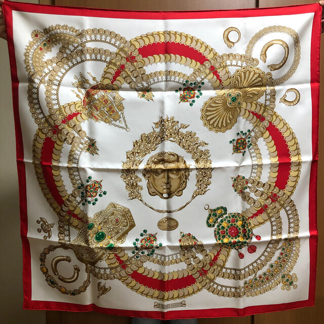 ☆カレ90様専用☆HERMES エルメス スカーフ 【未使用】 最新人気