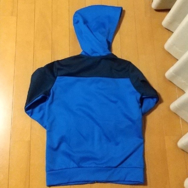 adidas(アディダス)のアディダスパーカー 130センチ キッズ/ベビー/マタニティのキッズ服男の子用(90cm~)(ジャケット/上着)の商品写真