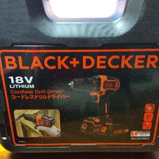 ブラックアンドデッカー　コードレスドリルドライバー18v バッテリー2個　充電器(その他)