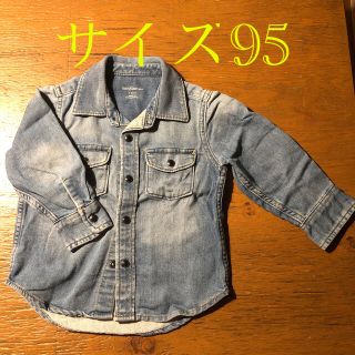 ベビーギャップ(babyGAP)のデニムシャツ　サイズ95(Tシャツ/カットソー)