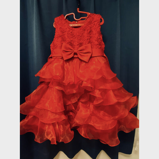 ドレス赤色130㎝とパニエ(ドレス/フォーマル)