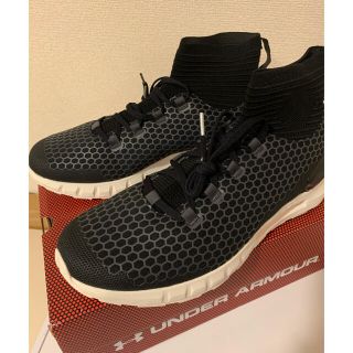 アンダーアーマー(UNDER ARMOUR)の【新品未使用】アンダーアーマー　スニーカー(スニーカー)