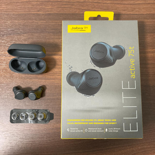 ヘッドフォン/イヤフォン【ほぼ未使用品】ジャブラ Jabra Elite 75t グレー