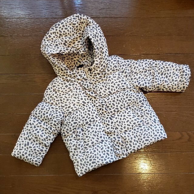 babyGAP(ベビーギャップ)のbabyGAP　アウター　95 キッズ/ベビー/マタニティのキッズ服女の子用(90cm~)(ジャケット/上着)の商品写真