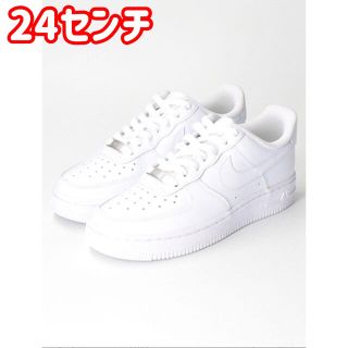 ナイキ(NIKE)のナイキ　エアフォース1  07 ホワイト　24センチ(スニーカー)