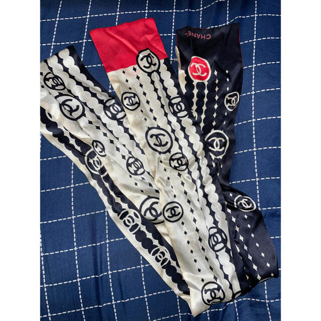 CHANEL(シャネル)のCHANEL ツイリー スカーフ 最終値下げ レディースのファッション小物(バンダナ/スカーフ)の商品写真