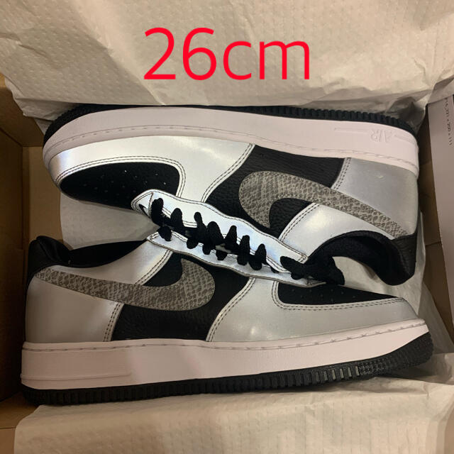 NIKE(ナイキ)のNIKE エアフォース 1 シルバースネーク　airforce1  メンズの靴/シューズ(スニーカー)の商品写真