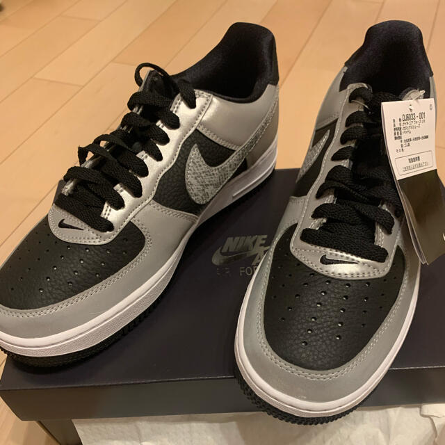 NIKE(ナイキ)のNIKE エアフォース 1 シルバースネーク　airforce1  メンズの靴/シューズ(スニーカー)の商品写真