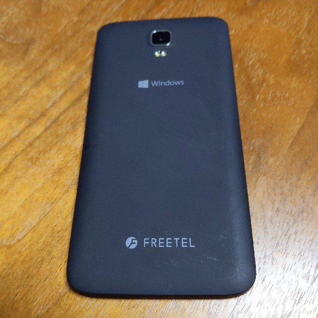 FREETEL(フリーテル)のFREETEL　KATANA01　Windows 10 Mobile　スマホ スマホ/家電/カメラのスマートフォン/携帯電話(スマートフォン本体)の商品写真