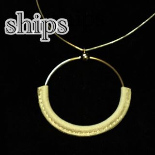 シップス(SHIPS)のシップスships ゴールド×革　フープネックレス(ネックレス)