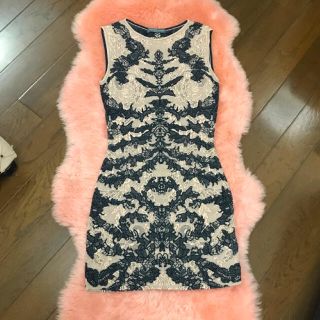 アレキサンダーマックイーン(Alexander McQueen)の✧︎アレキサンダーマックイーン✧︎ レース柄‎⋆ニットワンピース(ミニワンピース)