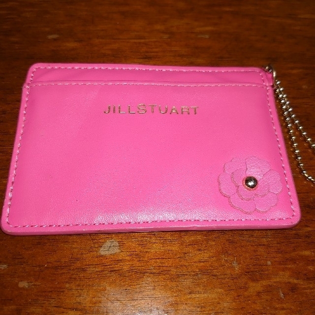 JILLSTUART(ジルスチュアート)のジルスチュアートのパスケース レディースのファッション小物(パスケース/IDカードホルダー)の商品写真