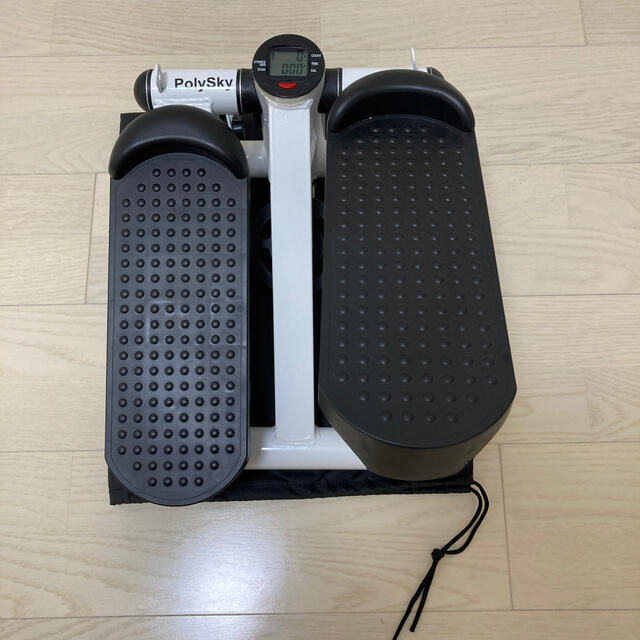 Poly Sky 室内ステッパー　 スポーツ/アウトドアのトレーニング/エクササイズ(トレーニング用品)の商品写真