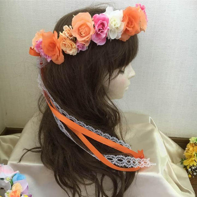 soldo  out☆オレンジ花かんむり レディースのヘアアクセサリー(ヘアバンド)の商品写真