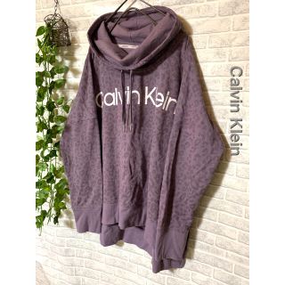 カルバンクライン(Calvin Klein)の専用出品です☆【US輸入古着】カルバンクライン　レオパード薄手　スウェット　XL(トレーナー/スウェット)