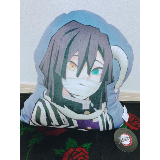 しまむら 鬼滅の刃 伊黒小芭内 ダイカット クッション しまむらの通販 By Risa S Shop シマムラならラクマ