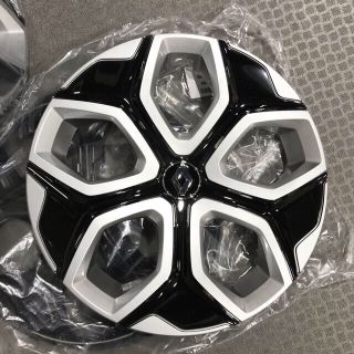 ルノー 純正 トゥインゴS ホイールキャップ 15インチ 【未使用新品