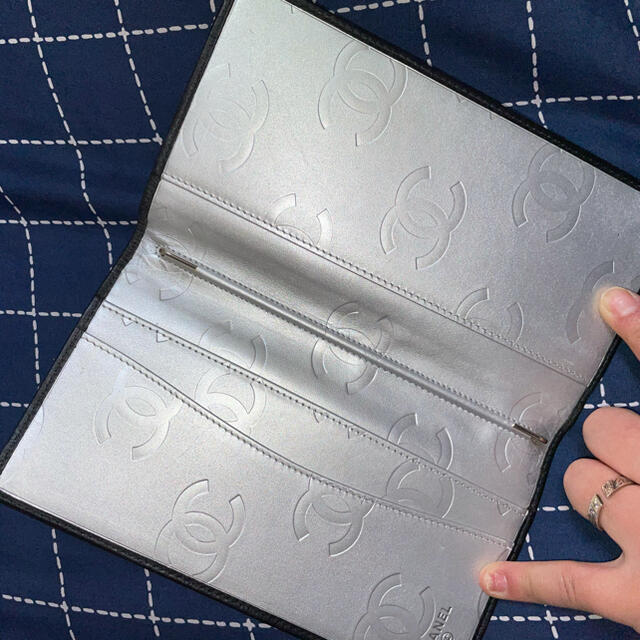 CHANEL(シャネル)のCHANEL カンボンシルバー　アジェンダPM 手帳 レディースのファッション小物(名刺入れ/定期入れ)の商品写真