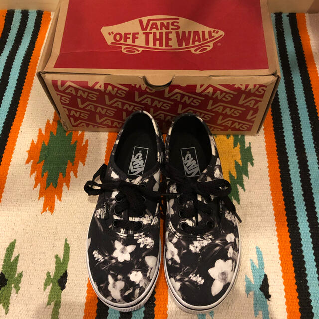 VANS(ヴァンズ)の【新品】日本未発売 VANS KIDS / US13 キッズ/ベビー/マタニティのキッズ靴/シューズ(15cm~)(スニーカー)の商品写真