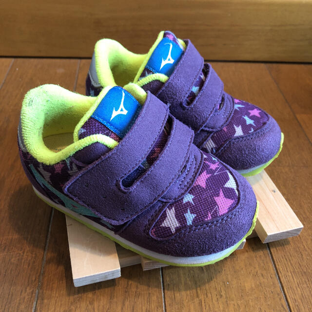 MIZUNO(ミズノ)のミズノ　ベビー　スニーカー キッズ/ベビー/マタニティのベビー靴/シューズ(~14cm)(スニーカー)の商品写真