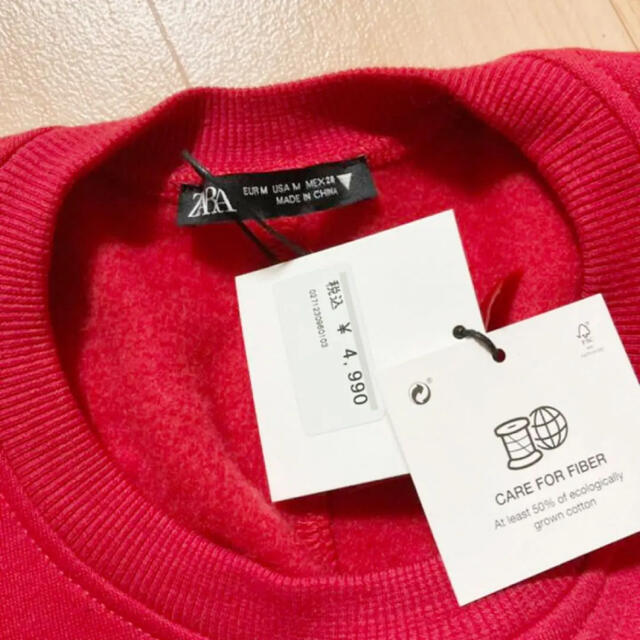 ZARA(ザラ)のZARA オーバーサイズ スウェットシャツ　赤 レディースのトップス(トレーナー/スウェット)の商品写真