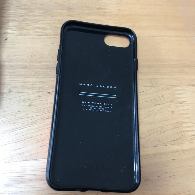 MARC BY MARC JACOBS(マークバイマークジェイコブス)のMARC JACOBS iPhoneケース スマホ/家電/カメラのスマホアクセサリー(iPhoneケース)の商品写真