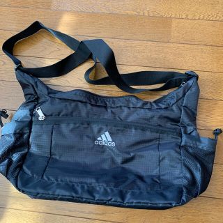 アディダス(adidas)のadidasバッグ(ショルダーバッグ)