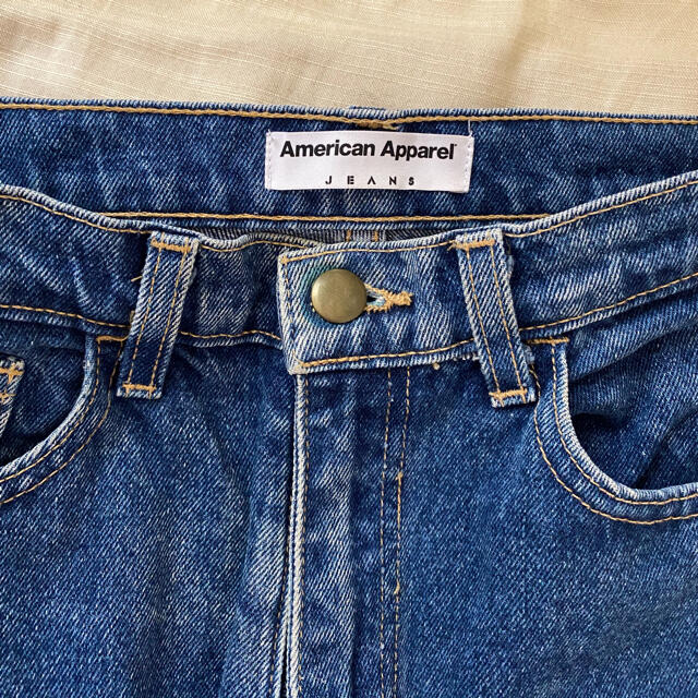 American Apparel(アメリカンアパレル)のAmericanApparel ハイウエストジーンズ　26インチ レディースのパンツ(デニム/ジーンズ)の商品写真