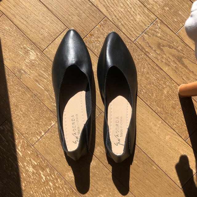 Mila Owen(ミラオーウェン)のセール‼️レザー　バレエシューズ　黒　 レディースの靴/シューズ(バレエシューズ)の商品写真