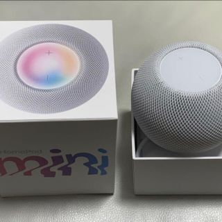 アップル(Apple)のHOMEPOD MINI 白　ほぼ未使用です(スピーカー)