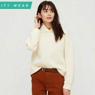 ユニクロ(UNIQLO)のユニクロ　ウルトラストレッチドライスウェットプルパーカ(長袖)(パーカー)