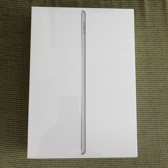 iPad 第7世代　128GB シルバー