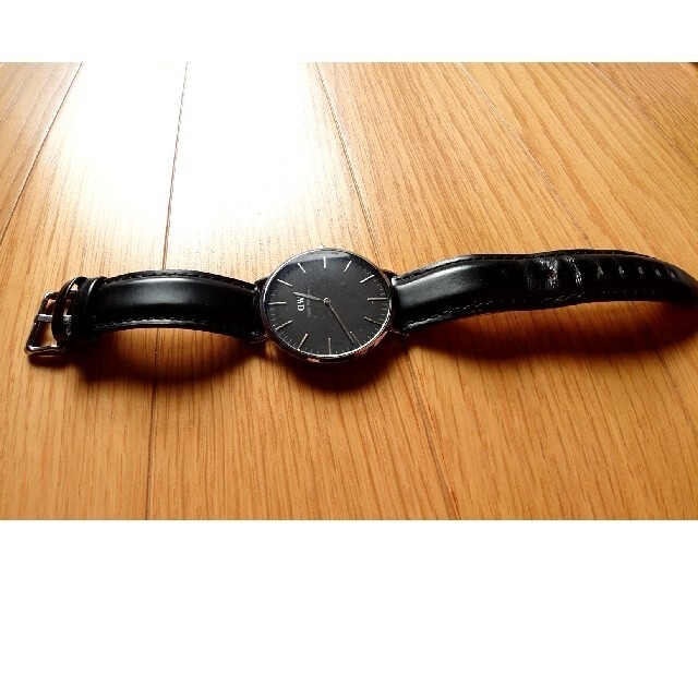 Daniel Wellington(ダニエルウェリントン)の40mmダニエルウエリントン腕時計　黒×シルバー メンズの時計(腕時計(アナログ))の商品写真