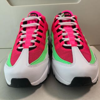 NIKE - NIKE エアマックス95 ハイパーピンク スニーカーの通販 by