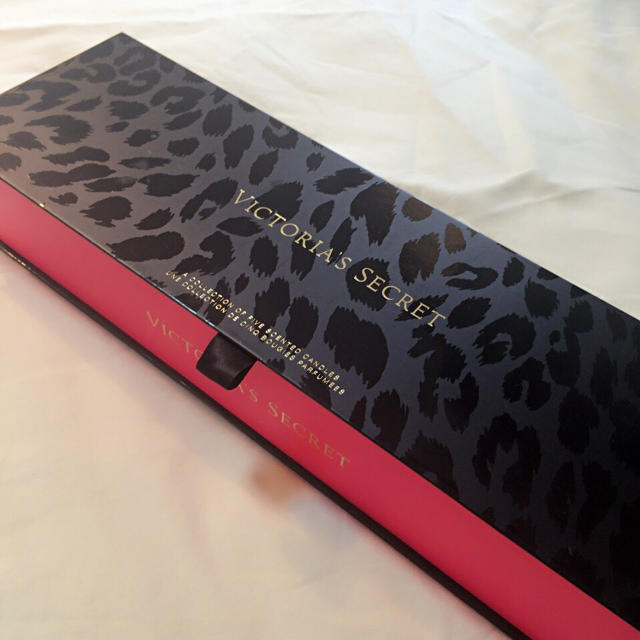 Victoria's Secret(ヴィクトリアズシークレット)のビクシー アロマキャンドルセット コスメ/美容のリラクゼーション(キャンドル)の商品写真